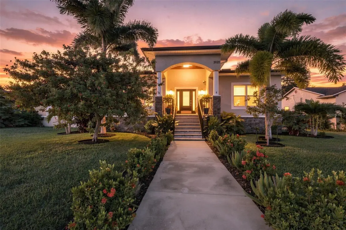 3925 1st Street Ne, Saint Petersburg, FL 33703 - #1