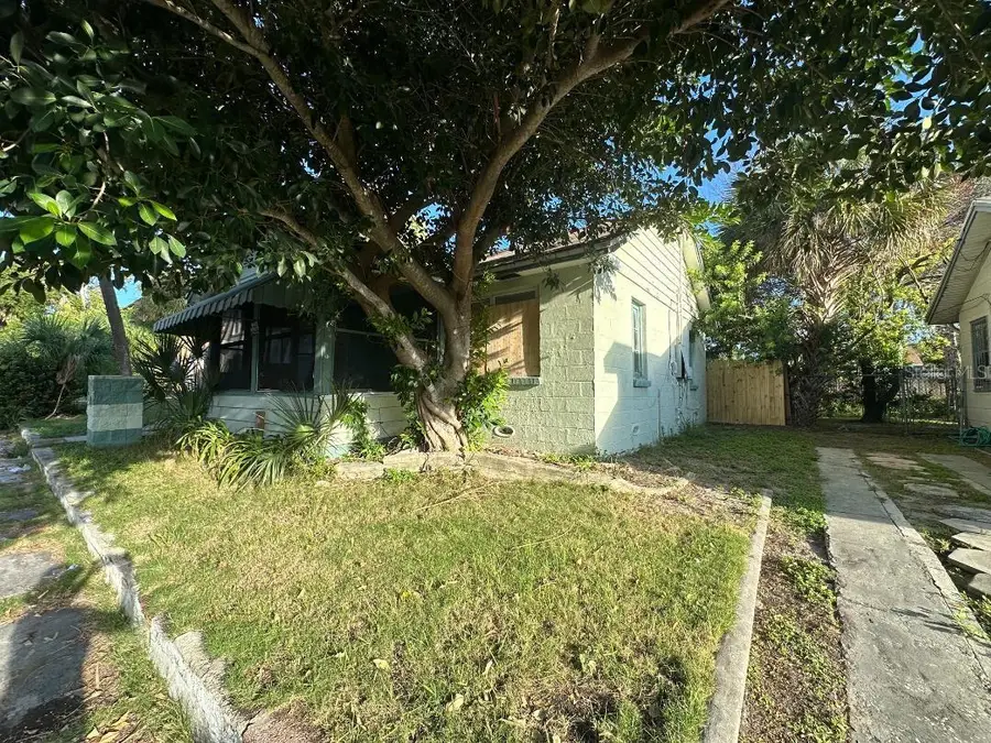 821 Paris Avenue S, Saint Petersburg, FL 33701 - #2
