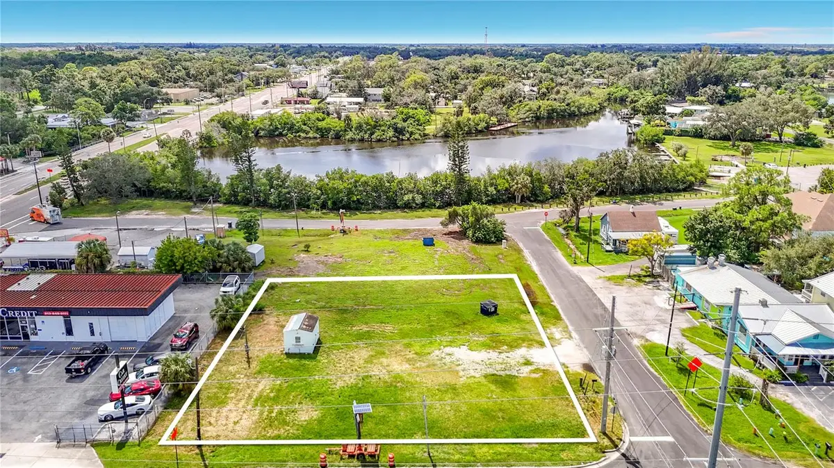203 1st Street Nw, Ruskin, FL 33570 - #1