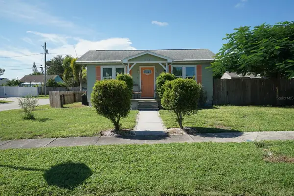 145 NE Lincoln Circle N, ST PETERSBURG, FL 33702