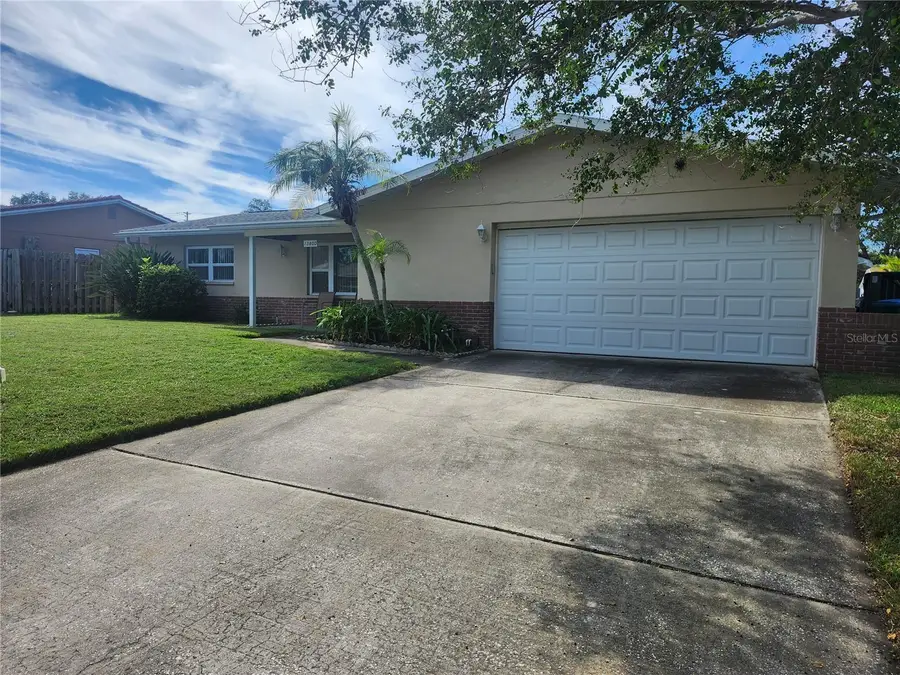 13800 87th Avenue, Seminole, FL 33776 - #2
