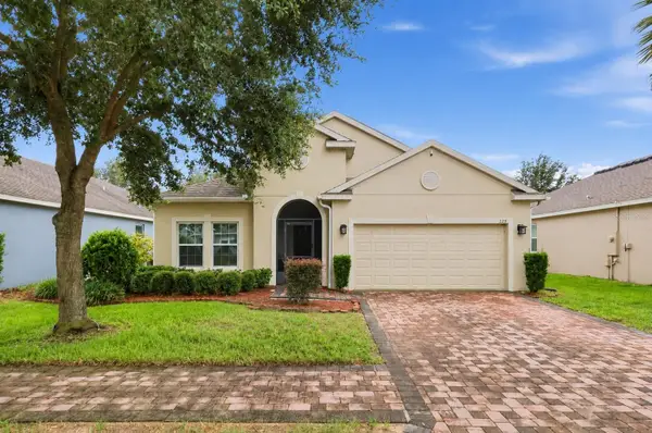 225 Lakeshore Drive, DAVENPORT, FL 33837