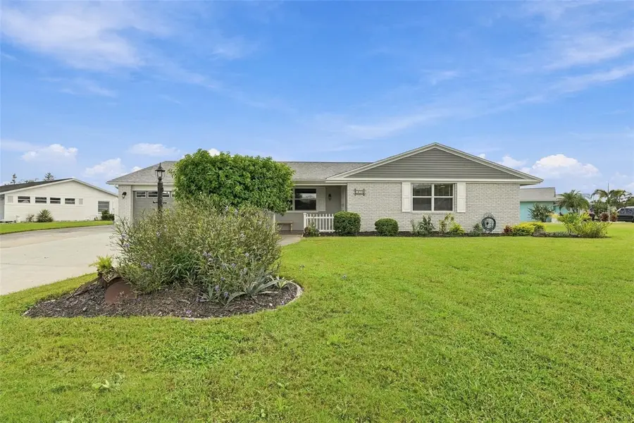 1810 Milford Circle, Sun City Center, FL 33573 - #2