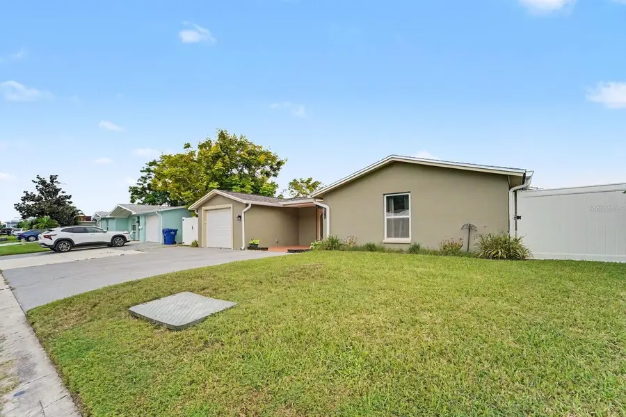 4865 Shell Stream Boulevard, New Port Richey, FL 34652 - #3