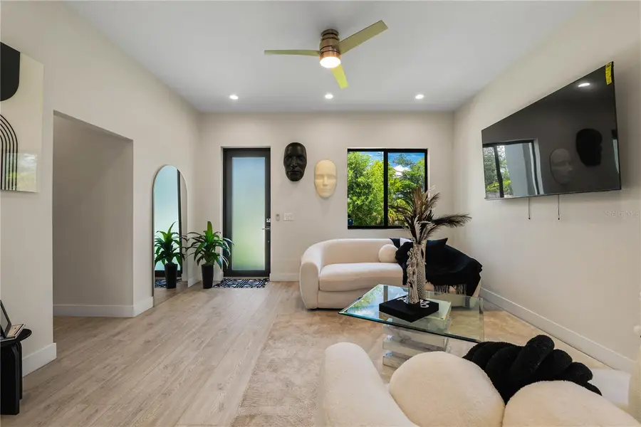 404 E Seward Street, Tampa, FL 33604 - #2