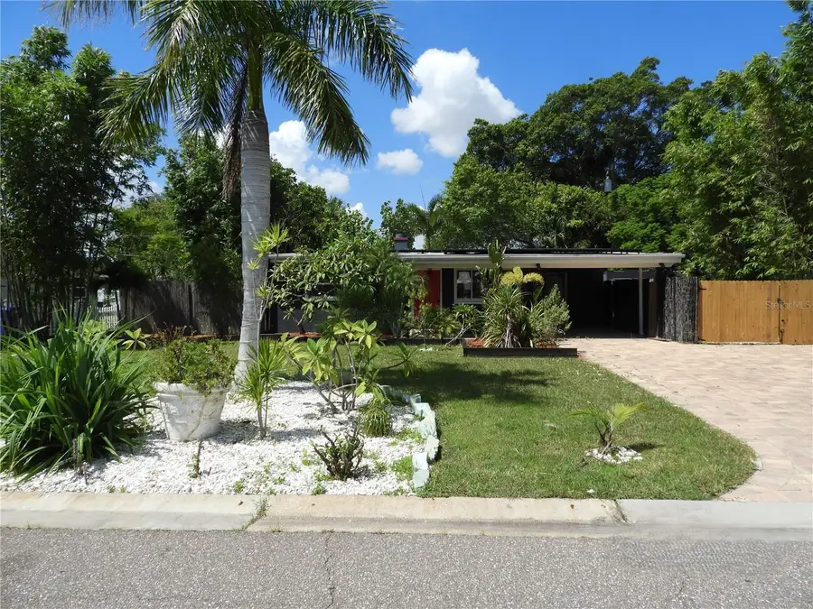 5622 Hobson Street Ne, Saint Petersburg, FL 33703 - #2