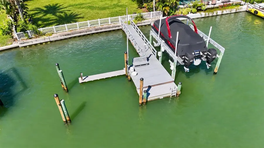 41 N Pine Circle, Belleair, FL 33756 - #3