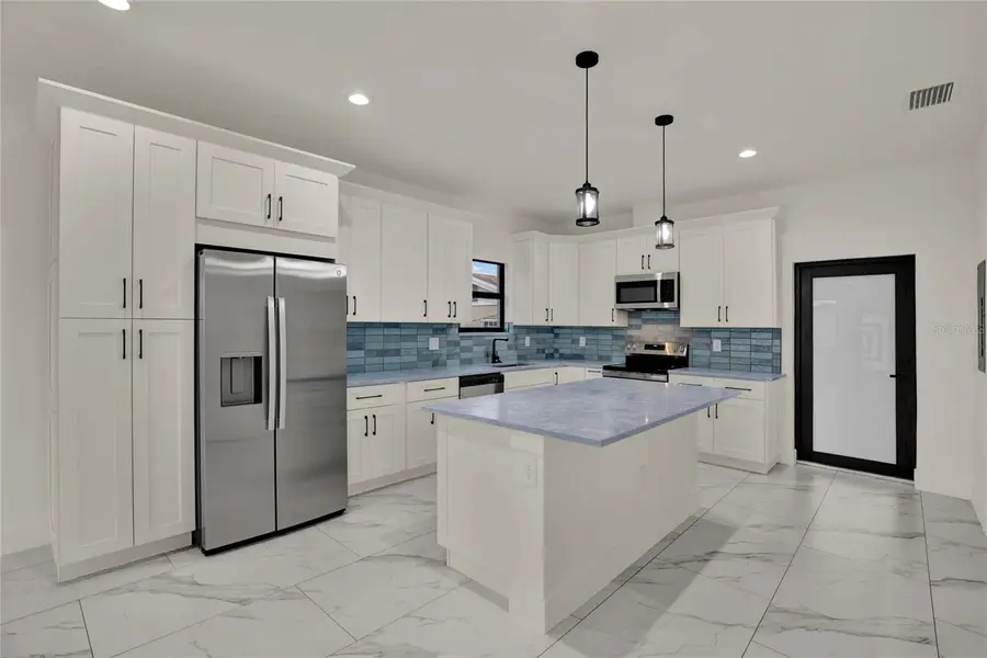 2725 W Green Street, Tampa, FL 33607 - #2
