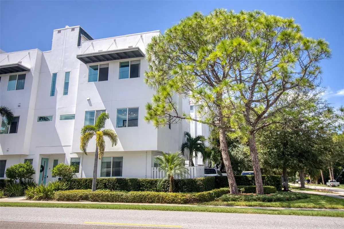 3100 W Paul Avenue #2, Tampa, FL 33611 - #1