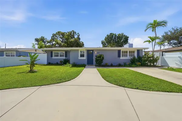 532 43rd Avenue Ne, ST PETERSBURG, FL 33703