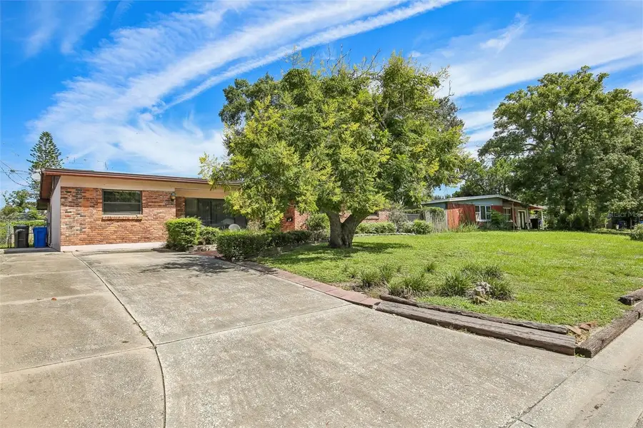 512 White Oak Avenue, Brandon, FL 33510 - #3
