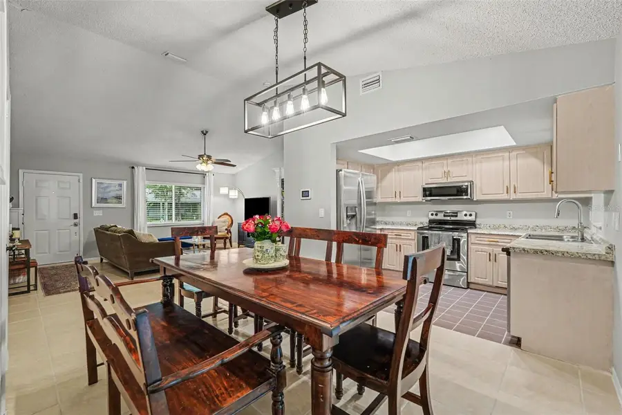 8064 Fawnridge Circle, Tampa, FL 33610 - #3