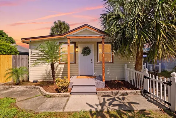 1751 29th Avenue N, ST PETERSBURG, FL 33713