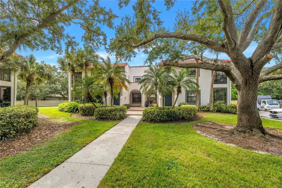 484 Santa Cruz Place Ne #F, Saint Petersburg, FL 33703 - #3