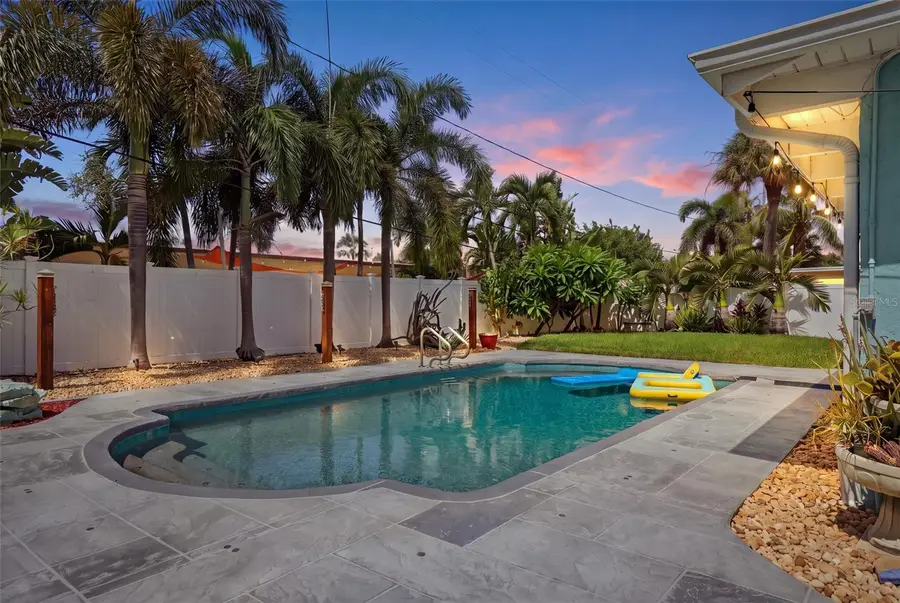 5285 40th Street S, Saint Petersburg, FL 33711 - #2