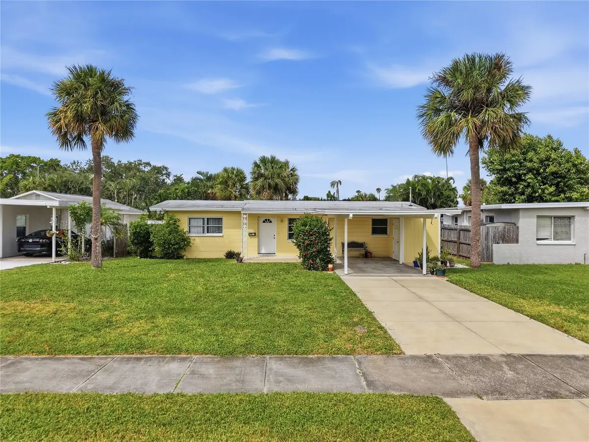 4000 Indianapolis Street Ne, Saint Petersburg, FL 33703 - #1