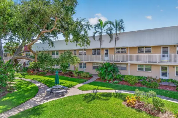 10035 63rd Avenue N #17, ST PETERSBURG, FL 33708