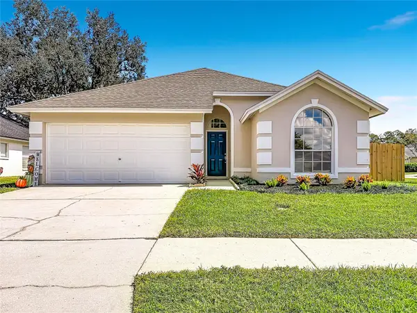 5818 Azure Drive, WESLEY CHAPEL, FL 33545