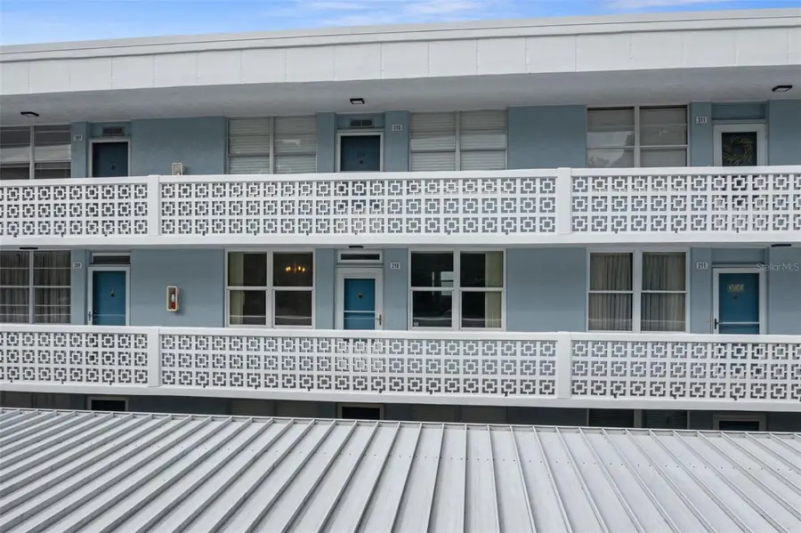 4720 Locust Street Ne #210, Saint Petersburg, FL 33703 - #2