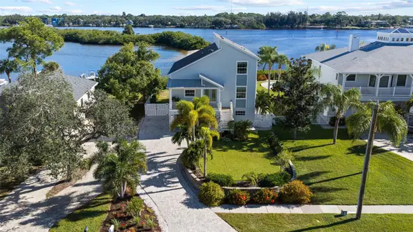 1512 Riverside Drive, TARPON SPRINGS, FL 34689