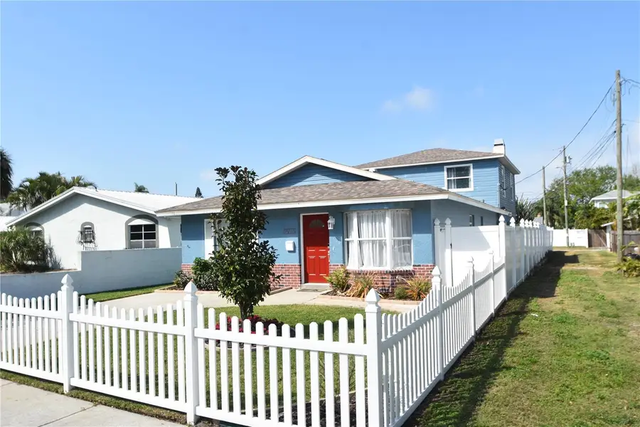 2918 10th Street N, Saint Petersburg, FL 33704 - #2