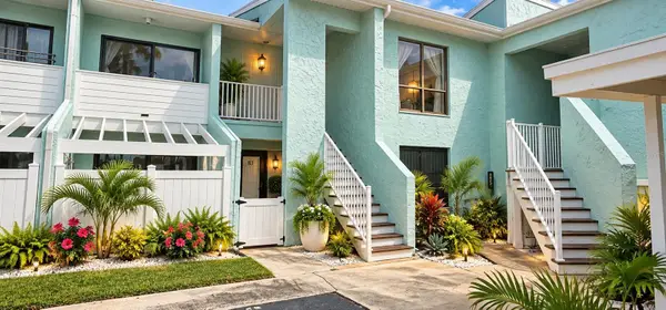 1 Windrush Boulevard #83, INDIAN ROCKS BEACH, FL 33785