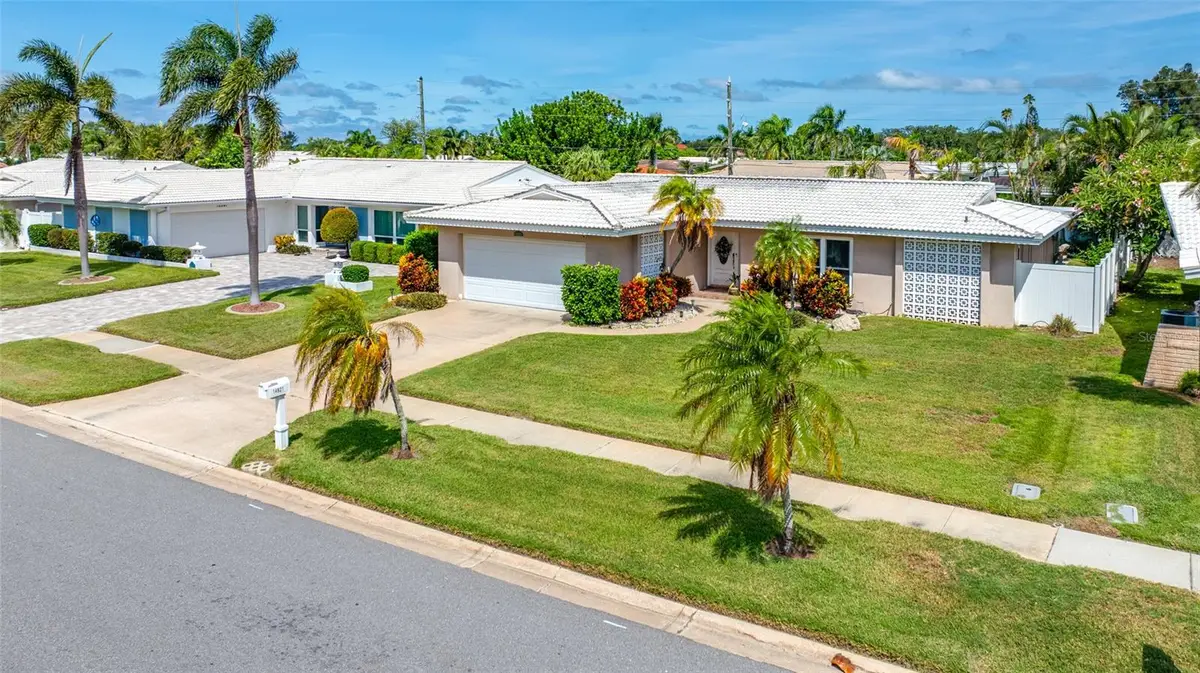 14921 Sovereign Drive, Largo, FL 33774 - #1