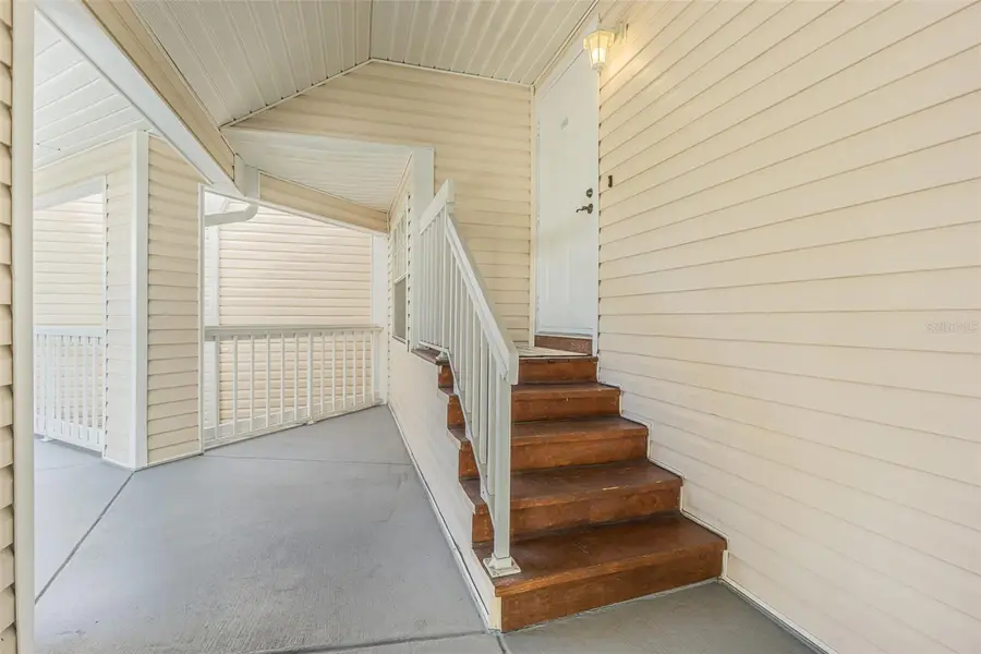 6907 Stones Throw Circle N #2203, Saint Petersburg, FL 33710 - #3