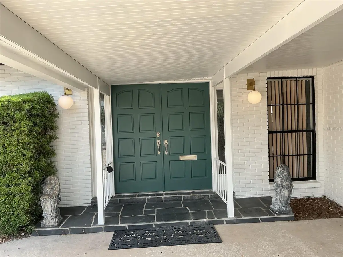 5901 25th Street S, Saint Petersburg, FL 33712 - #1