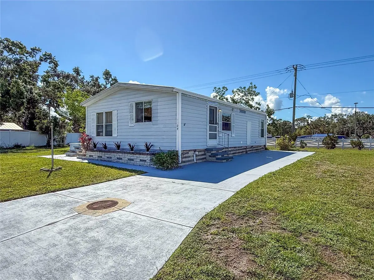 4609 10th Street Court E, Ellenton, FL 34222 - #1
