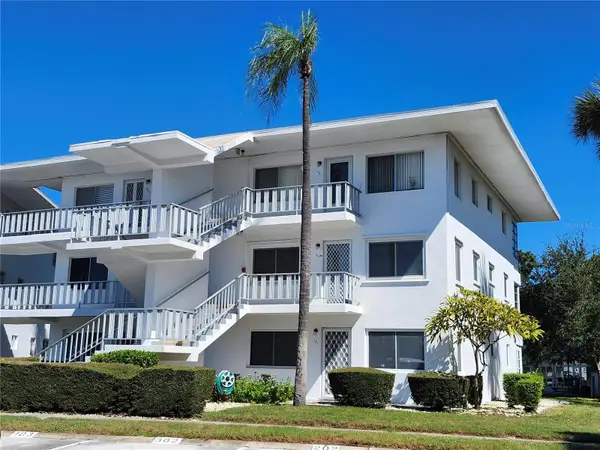 11201 80th Avenue #201, SEMINOLE, FL 33772