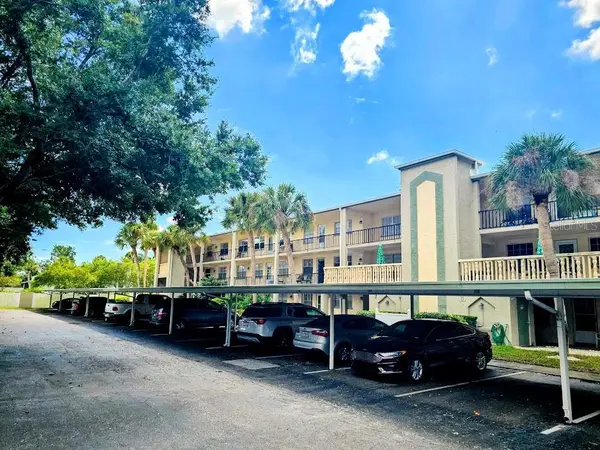 11620 Park Boulevard #303, SEMINOLE, FL 33772