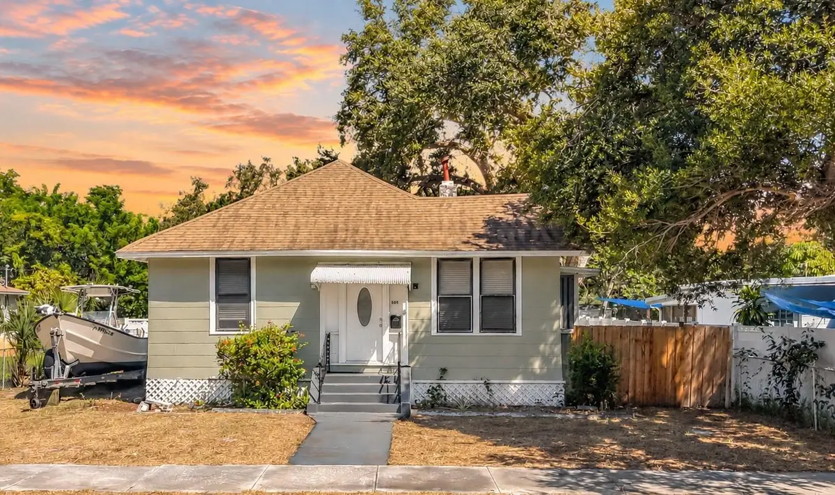509 27th Avenue S, Saint Petersburg, FL 33705 - #1