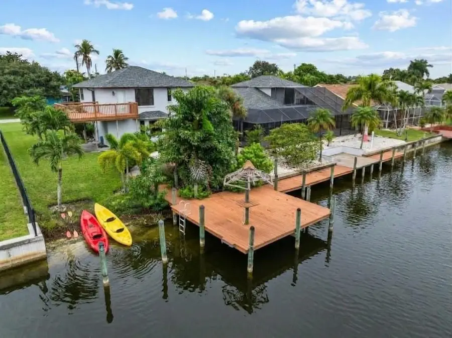 313 SE 6th Street, Cape Coral, FL 33990 - #2