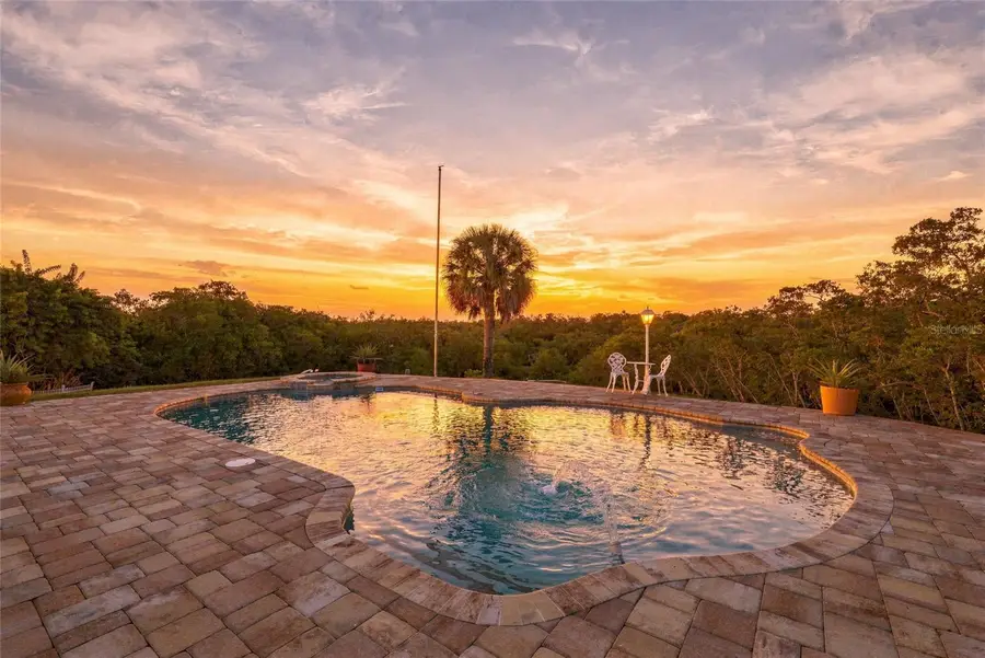 9606 62nd Avenue N, Saint Petersburg, FL 33708 - #2