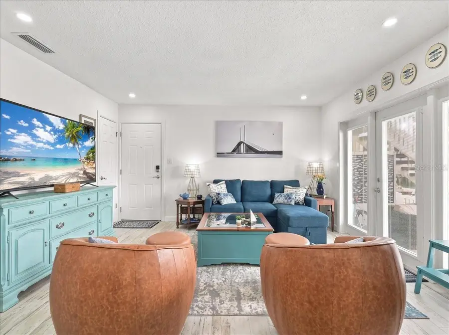 5153 Salmon Drive Se #B, Saint Petersburg, FL 33705 - #2