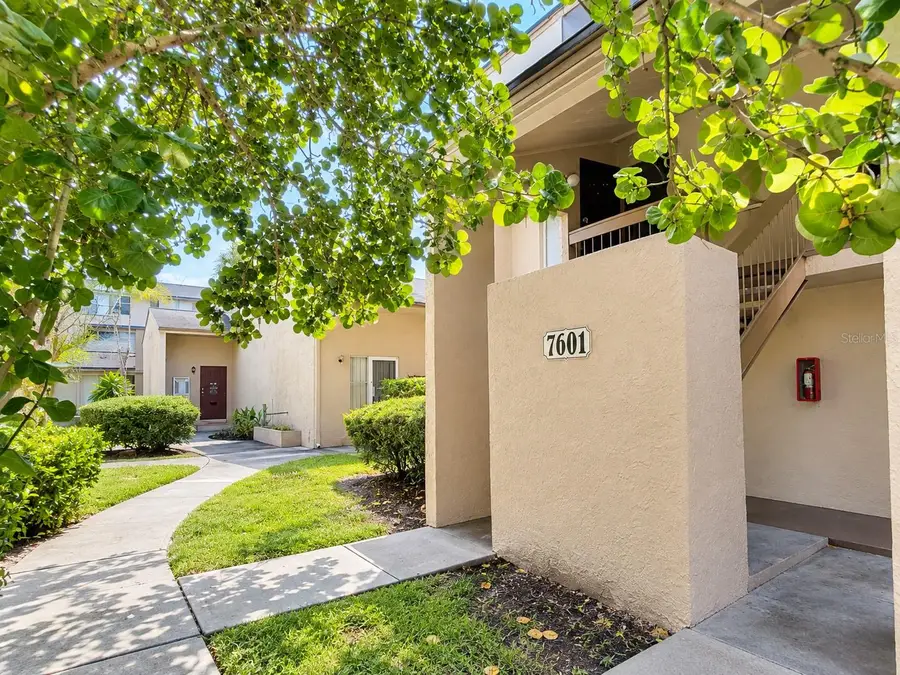 7601 Abbey Ln #Unit C, Tampa, FL 33617 - #2