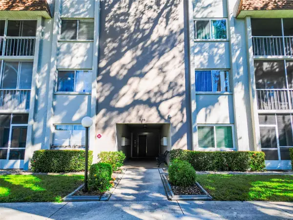 1520 Glen Oaks Drive E #244, SARASOTA, FL 34232