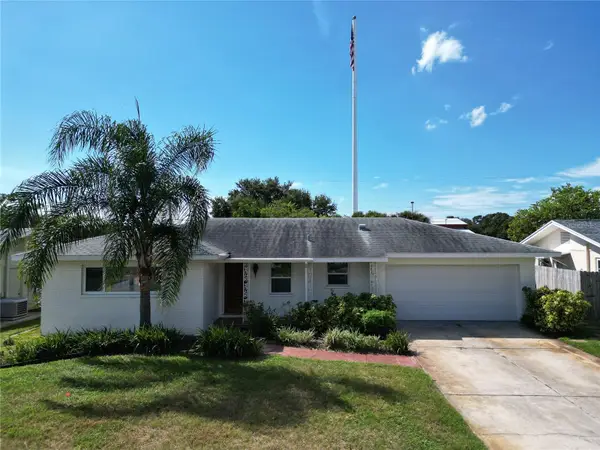 9270 111th Street, SEMINOLE, FL 33772