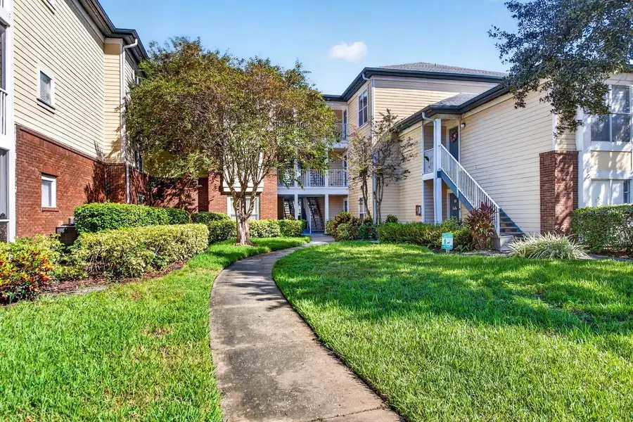 4211 Chatham Oak Court #111, Tampa, FL 33624 - #3