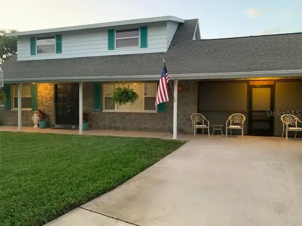 12465 Monarch Circle, SEMINOLE, FL 33772