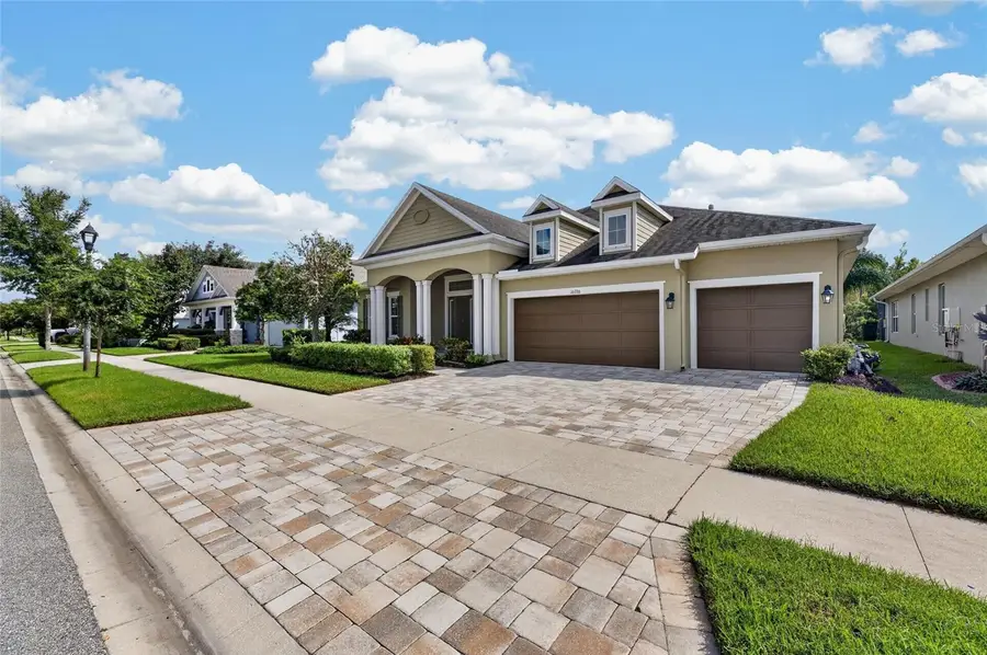 16726 Courtyard Loop, Land O Lakes, FL 34638 - #2