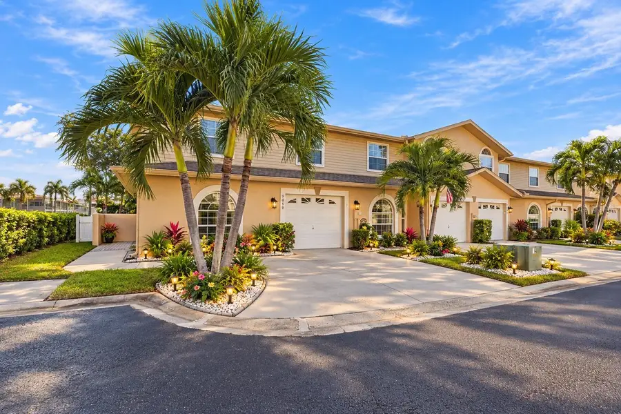 9049 Antigua Drive, Seminole, FL 33777 - #3