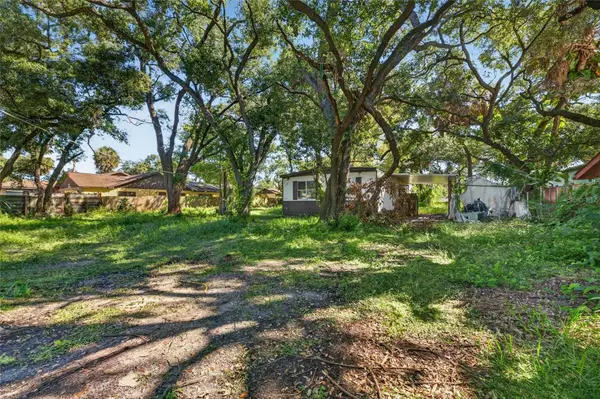 8810 S Hickory Lane, RIVERVIEW, FL 33578