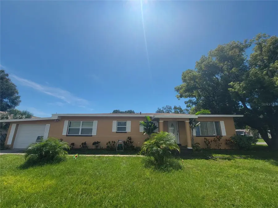 5230 11th Avenue S, Gulfport, FL 33707 - #2