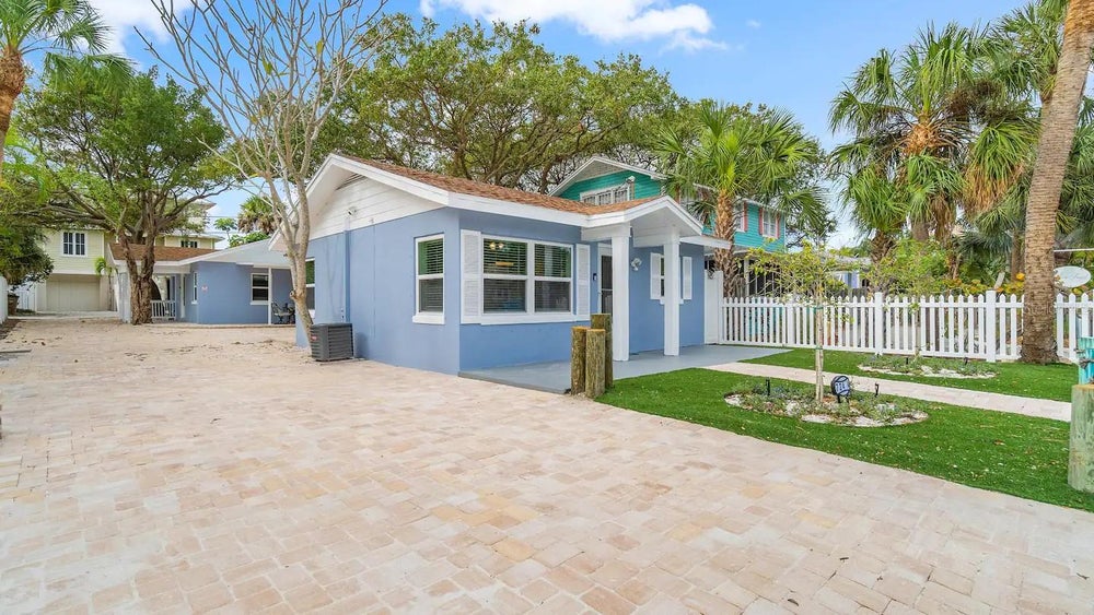 724 Gulf Boulevard A & B, INDIAN ROCKS BEACH, FL 33785 BHGRE