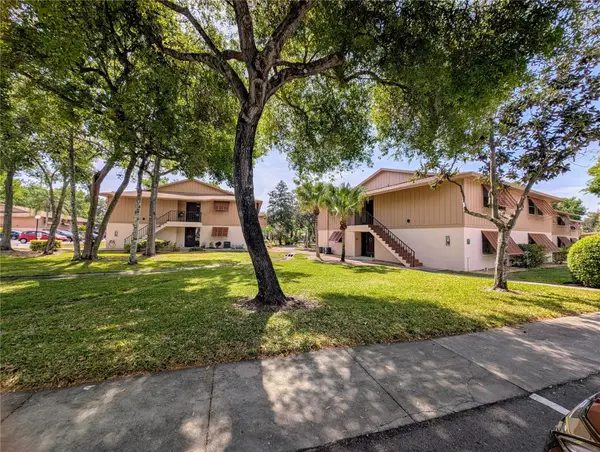 190 Hickory Woods Court #15C, DELTONA, FL 32725