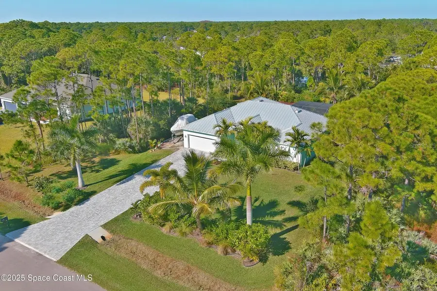4060 Edisto Drive, Grant, FL 32949 - Image #3