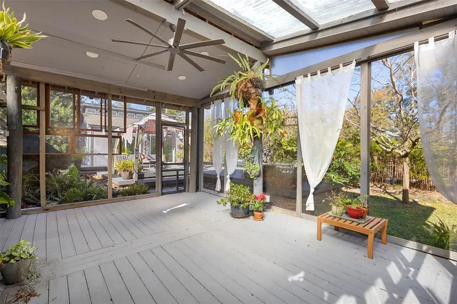 851 E Pennsylvania Avenue, Deland, FL 32720 - #3