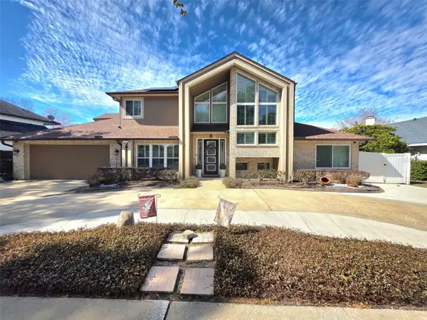 218 S Shadowbay Boulevard, LONGWOOD, FL 32779